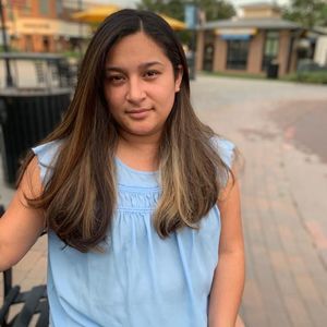 Meet your Posher, Daniela